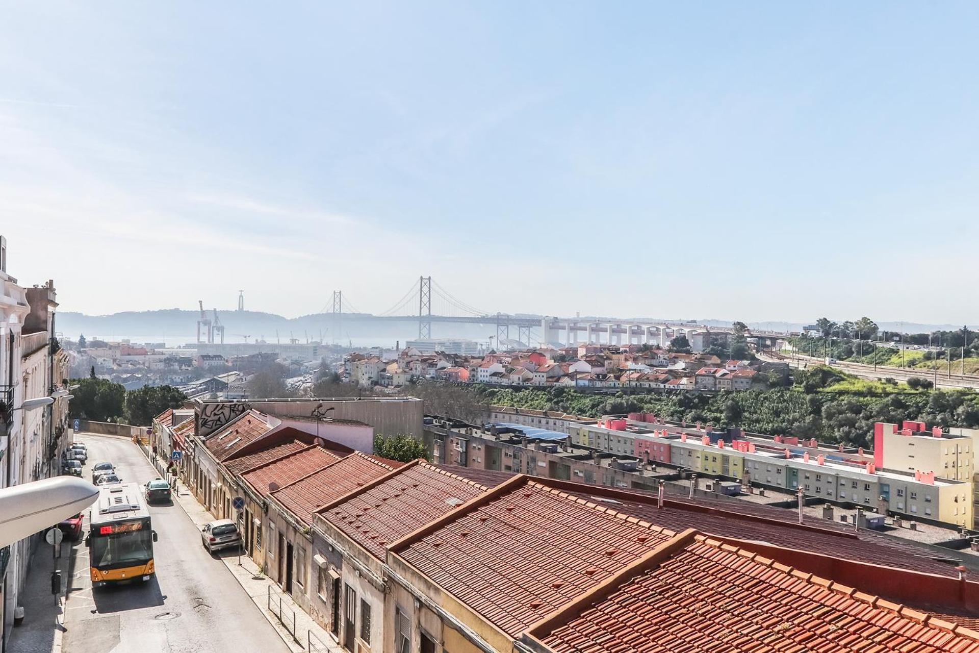 Vita Portucale ! Mp88 Building Lisbon Bagian luar foto