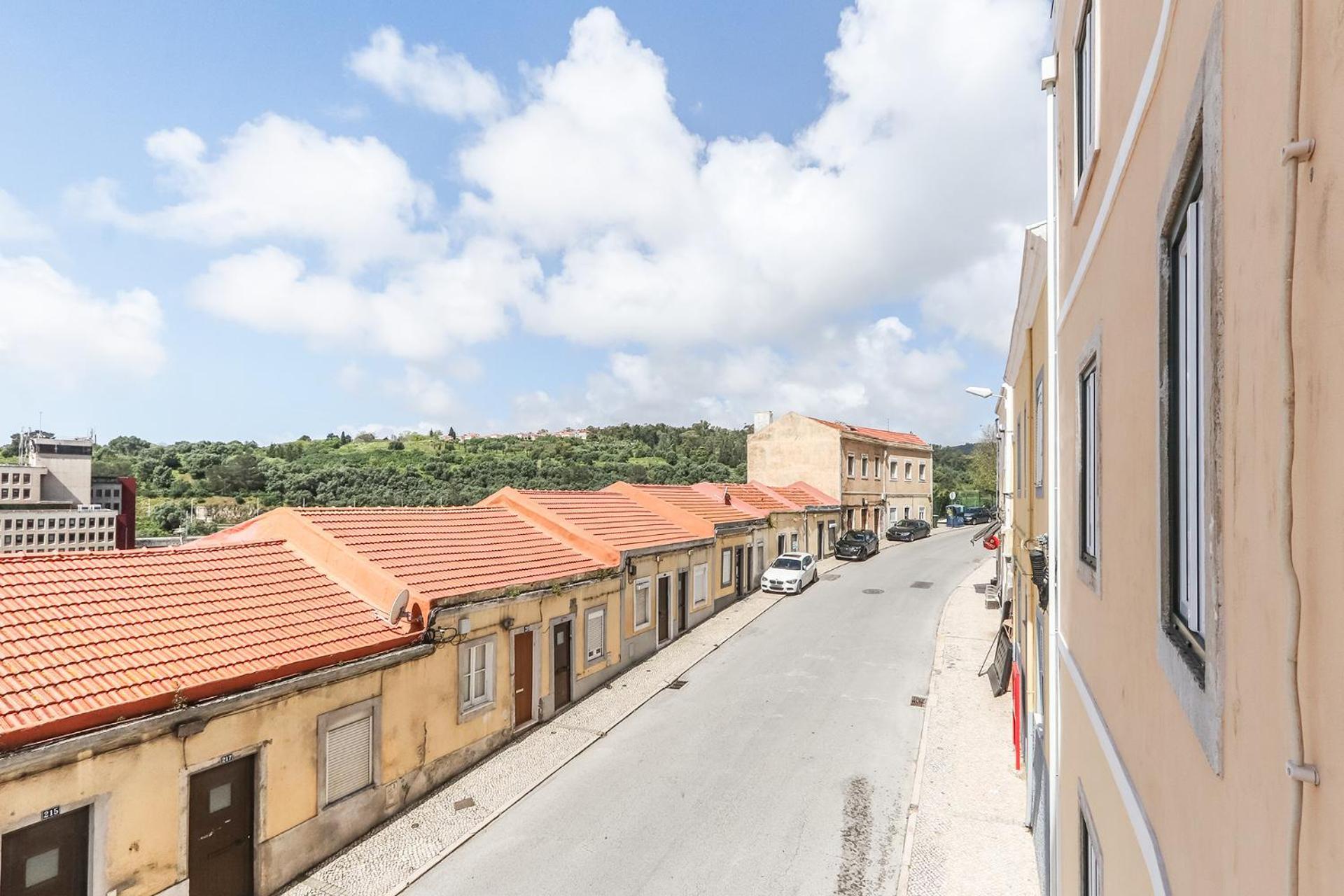 Vita Portucale ! Mp88 Building Lisbon Bagian luar foto