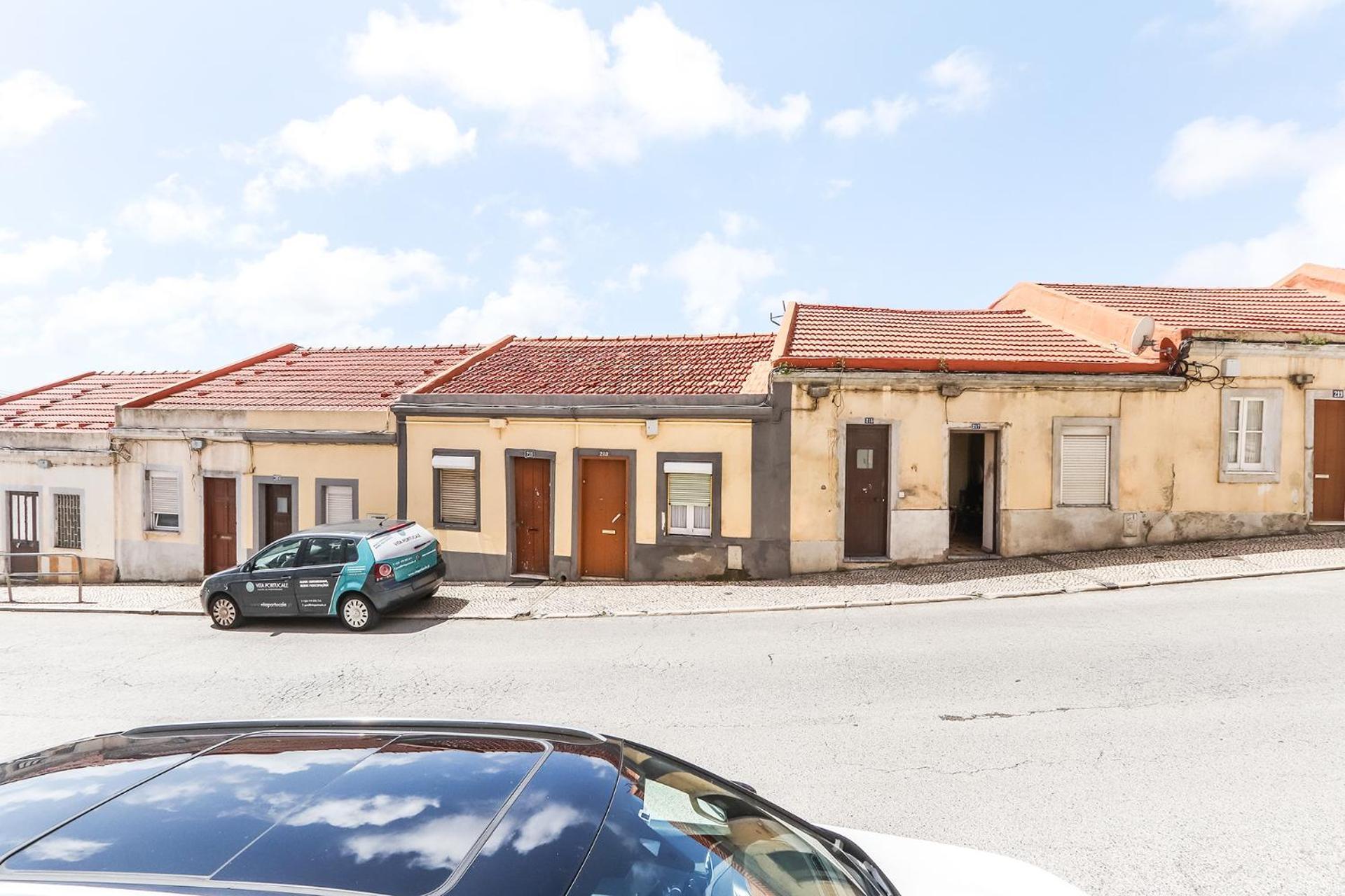 Vita Portucale ! Mp88 Building Lisbon Bagian luar foto